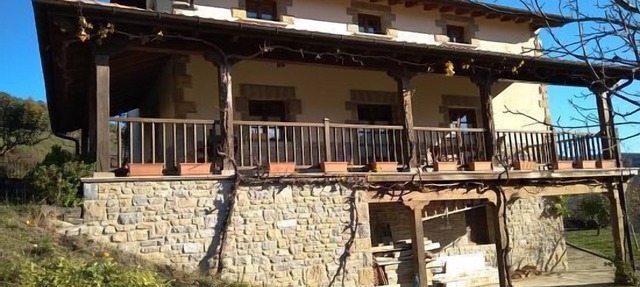 Self catering Elbegi for 12 people in Esteribar
