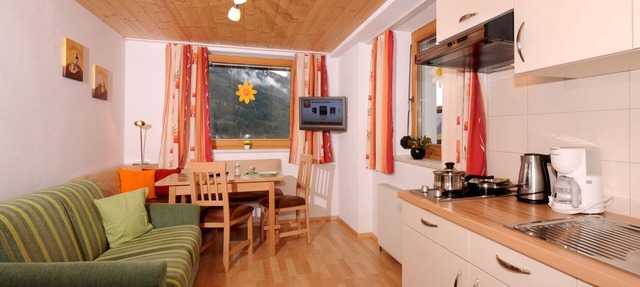 Single Apartment Martlerhof in Tux