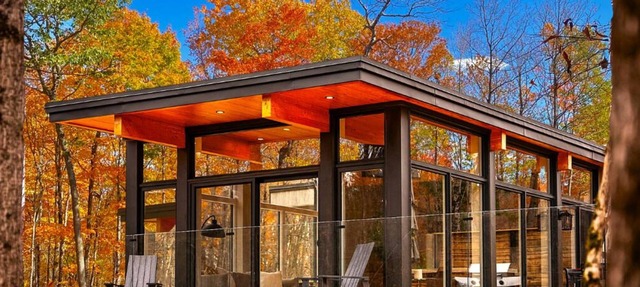 Sköv Cabin Luxury Escape | Cedar Sauna & Hot tub in Calabogie