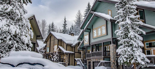 Snowy Creek 15 - Ski in Ski out, Complete Luxury Renovation, Fireplace in Whistler