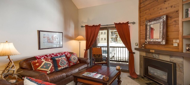 Spacious 3-Bedroom + Loft Condo at Timber Run – Mountain Views, and Walkable to in Steamboat Springs