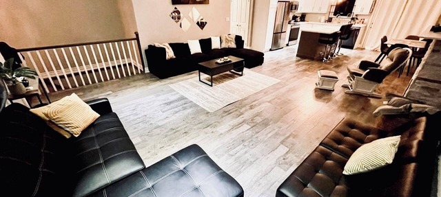 Spacious 6-bdrm luxury, modern house with lake view in cottage country, Ontario in Victoria Harbour
