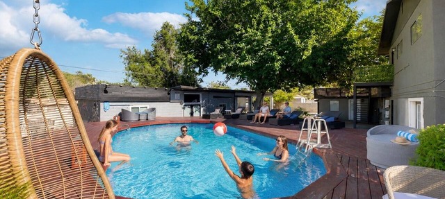 Spacious 9-bedroom house in Las Vegas 15 min to The Strip! in Las Vegas