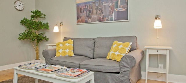 Spacious Hyde Park Guest House in Austin