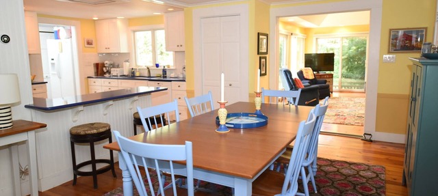 Spacious, Private Cape Cod Cottage with Central Air in Harwich Port