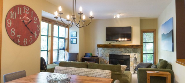 Spacious & Quiet Townhome Ideal Year-Round Location, Private Entrance in Whistler