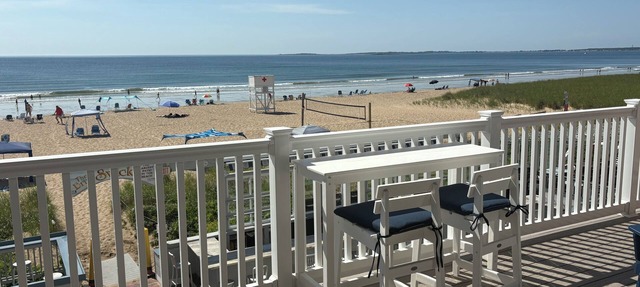 Spectacular Beachfront Condo-Watch sunrise from deck overlooking beach. in Old Orchard Beach