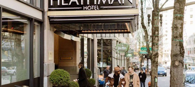 Steps to Powell’s & Art Museum | Pet-friendly. Gym in Portland