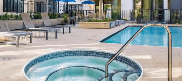 Streeterville Studio w Gym Pool nr Navy Pier CHI-450 in Chicago