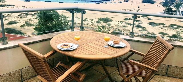Stunning views & location. Spacious 1 bed apartment directly on beach El Cotillo in El Cotillo