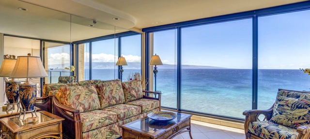 Summer special! Dolphins & Turtles from 11 FLOOR Luxury Condo Ka'anapali Beach! in Lahaina