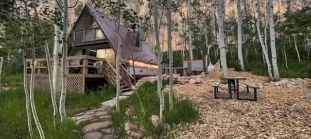 Sunflower Lodge Near Park City in Silver Summit