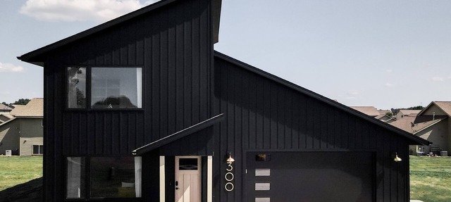 *THE BLACK SHEEP* - Modern, Unique & Clean - BY MSU in Mankato