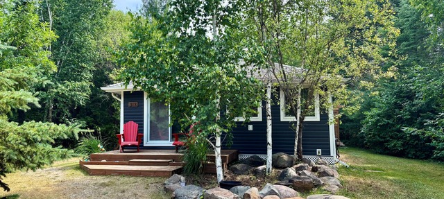 The Dream in Victoria Beach Restricted Area-3 bedroom cottage with a Bunky in Victoria Beach