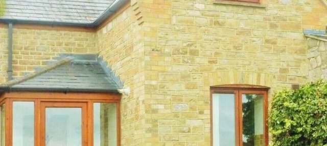 The Stables - a house that sleeps 4 guests in 2 bedrooms in Ryde