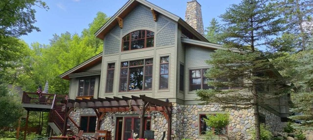 Timberhaus on Garfield Lake in Laporte