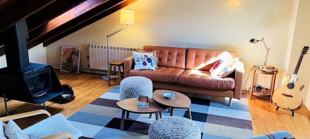 Townhouse 4 rooms Pool, Fireplace, Wi-Fi & Pet-Friendly in Llívia