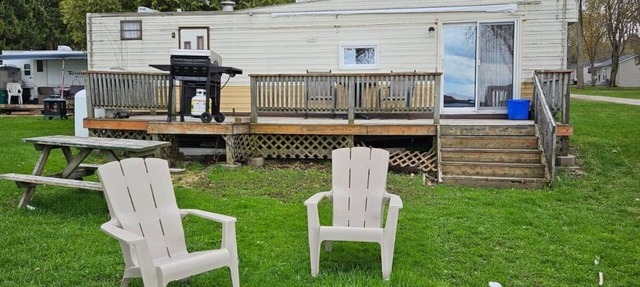 Trailer 10 - Lakefront in Hamilton