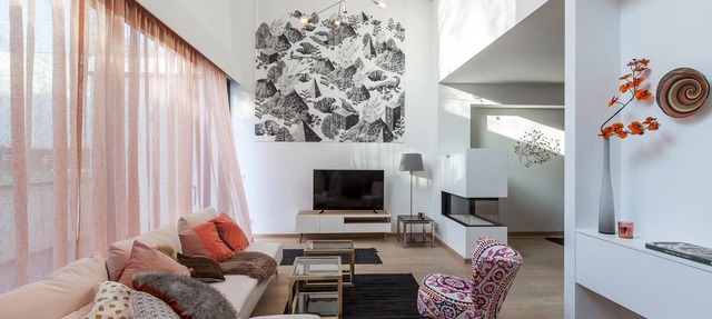 Unit 4 - Spacious Smart Home Triplex Private Garden & Parking in Brussels