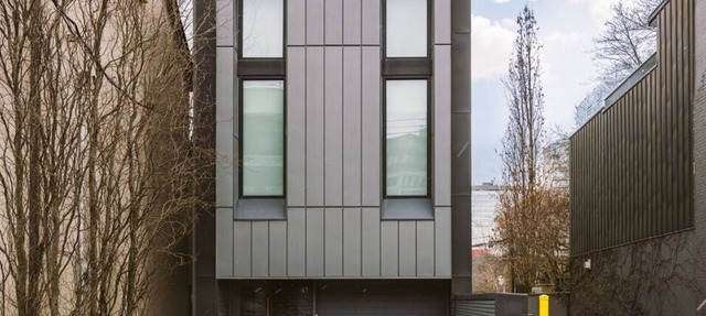 Urban Elegance Home in Yorkville | 3bed3baths in Toronto