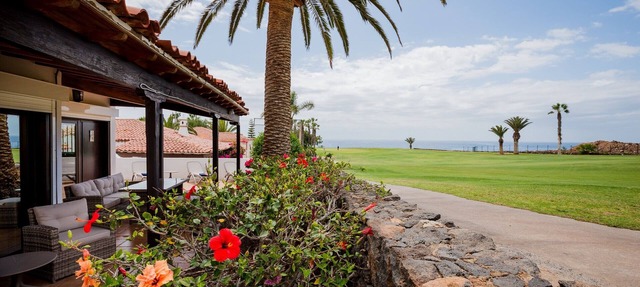 Villa "Palm" Sea View, Heated Pool & Wi-Fi in San Miguel de Abona