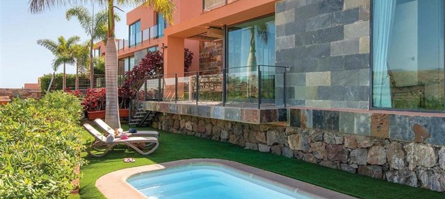 Villa with Private Pool in 5 Star Golf Resort in San Bartolomé de Tirajana