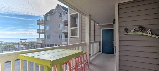 Walk to Shore! Ocean-View Condo in Carolina Beach in Carolina Beach