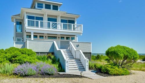 Waterfront Westhampton Haven: Private Beach in Westhampton Beach