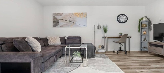 Winston Suite 2BR 1BA - Carriage Suite with Garage in Calgary