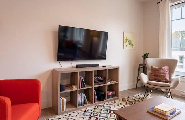 203 - Main Street 2-bed Wolfville Suite with City in Wolfville