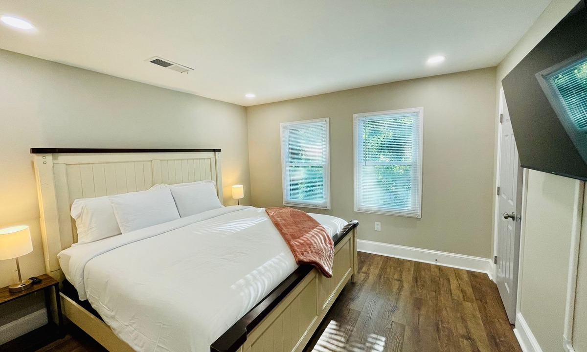 Mableton House | 🌳 Oasis at Pine Forest 🌳 3 BR Private House FirePit