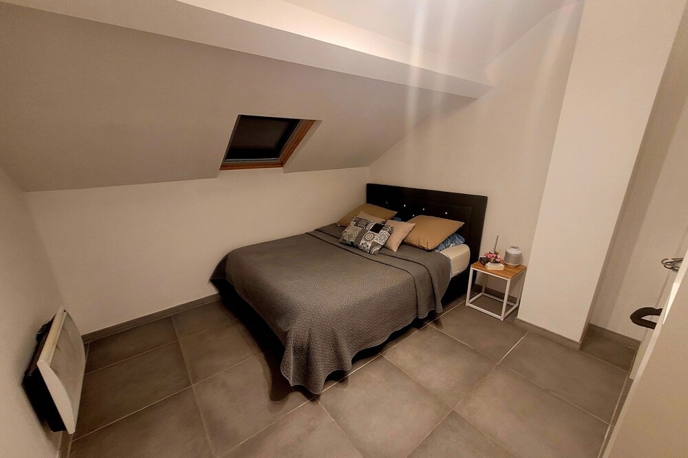 Photo of Bedroom in L'Isle-d'Abeau
