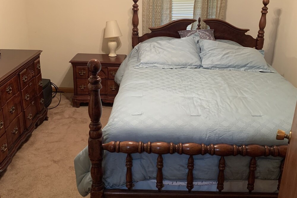 Photo of Bedroom in Crawfordville