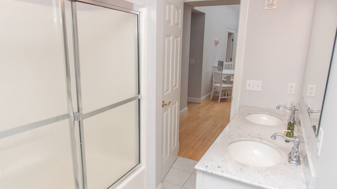 Photo of Bathroom in Peaks Island