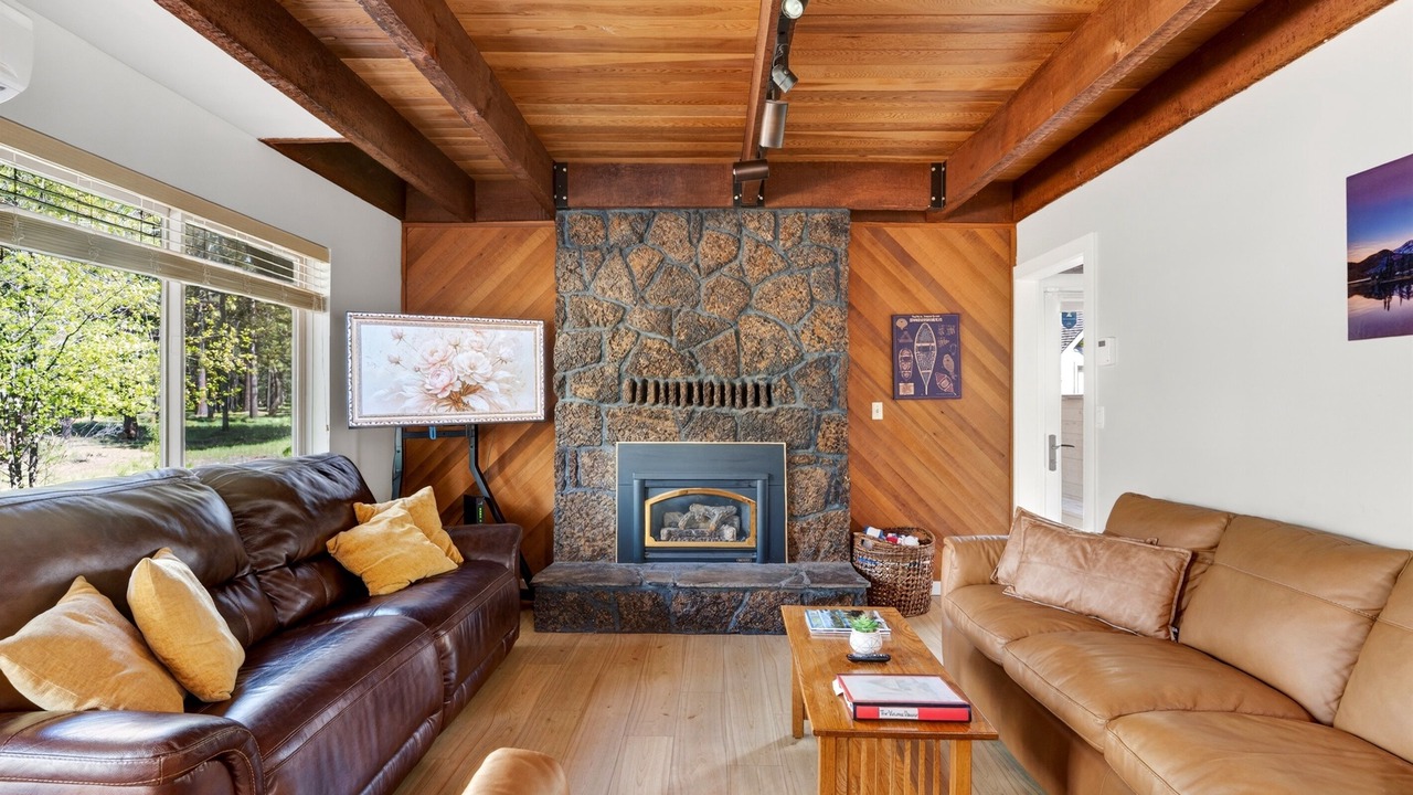 Photo of Livingroom in Sunriver