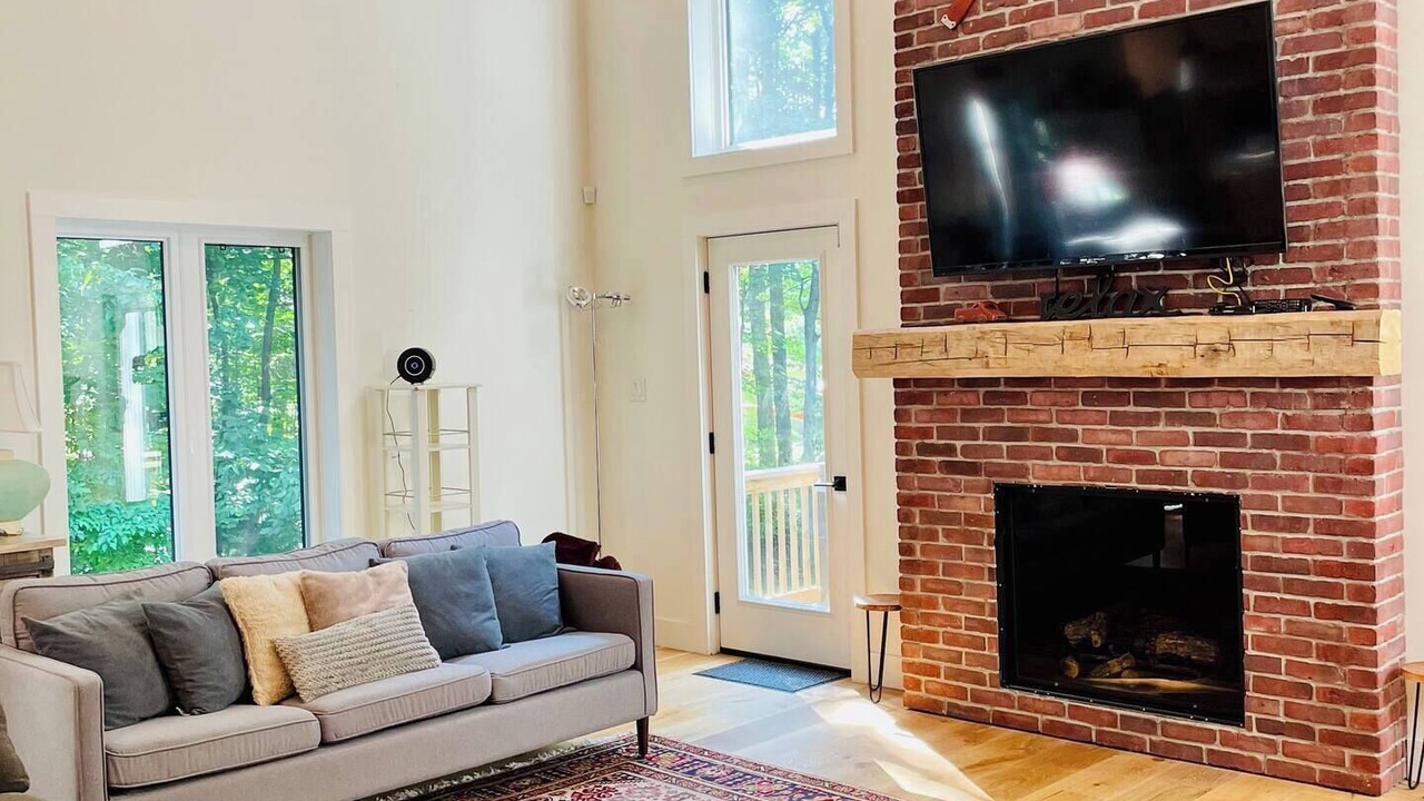 Photo of Livingroom in Flesherton