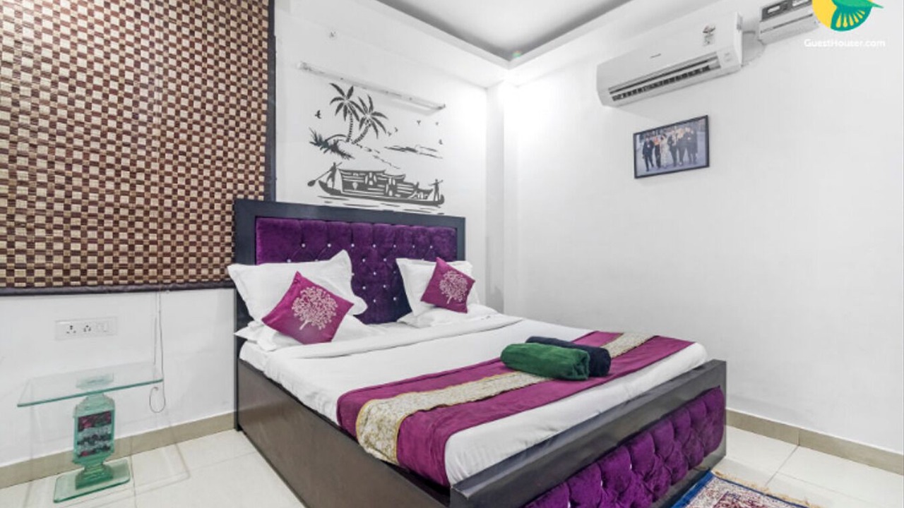 Photo of Bedroom in Sat Bari