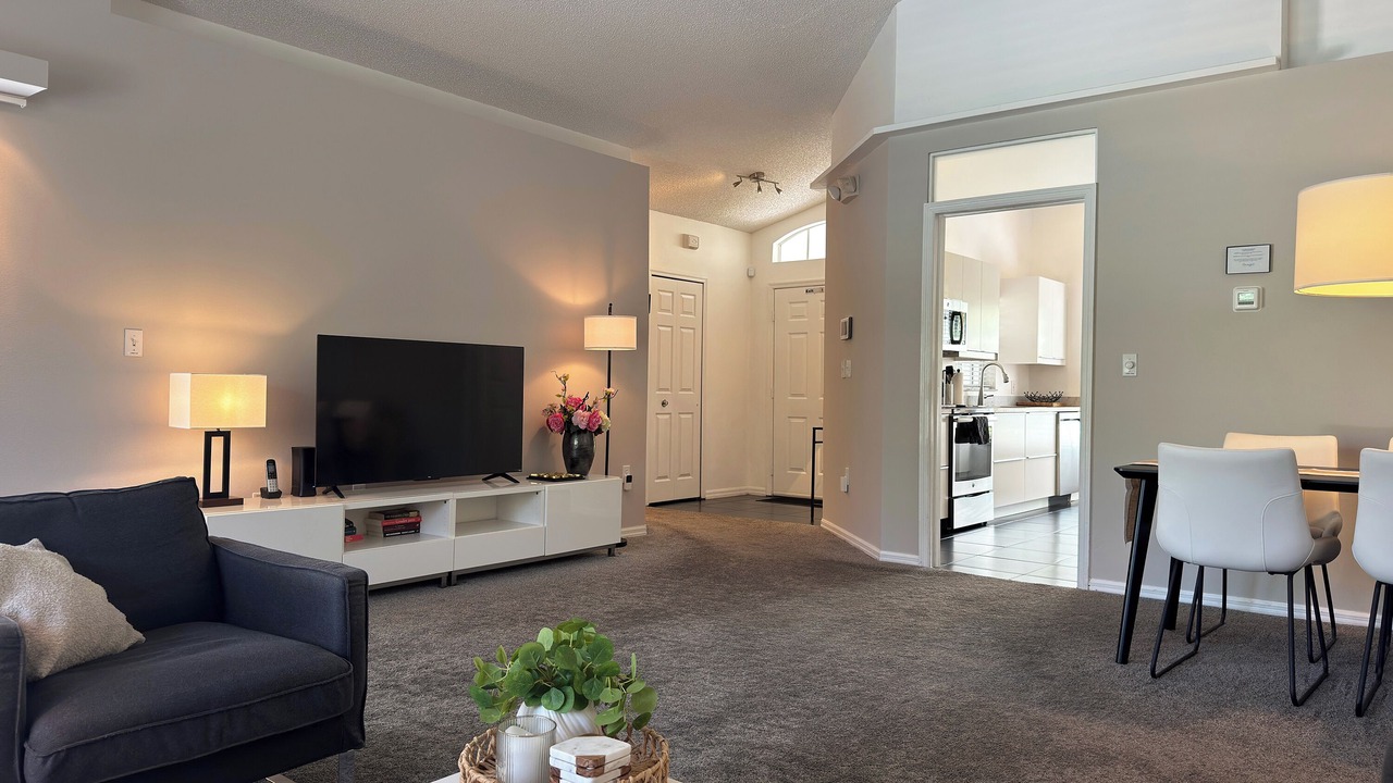 Photo of Livingroom in Oakpoint