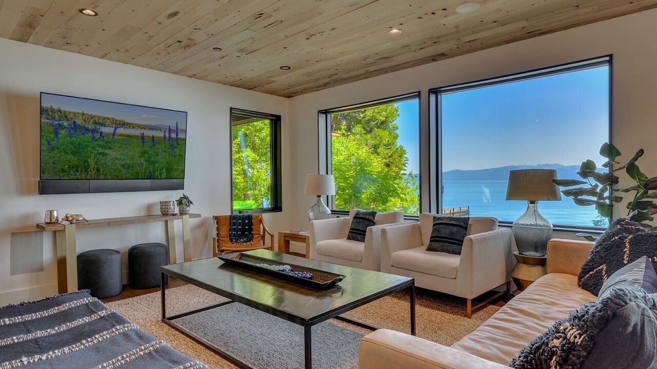 Photo of Livingroom in Tahoma
