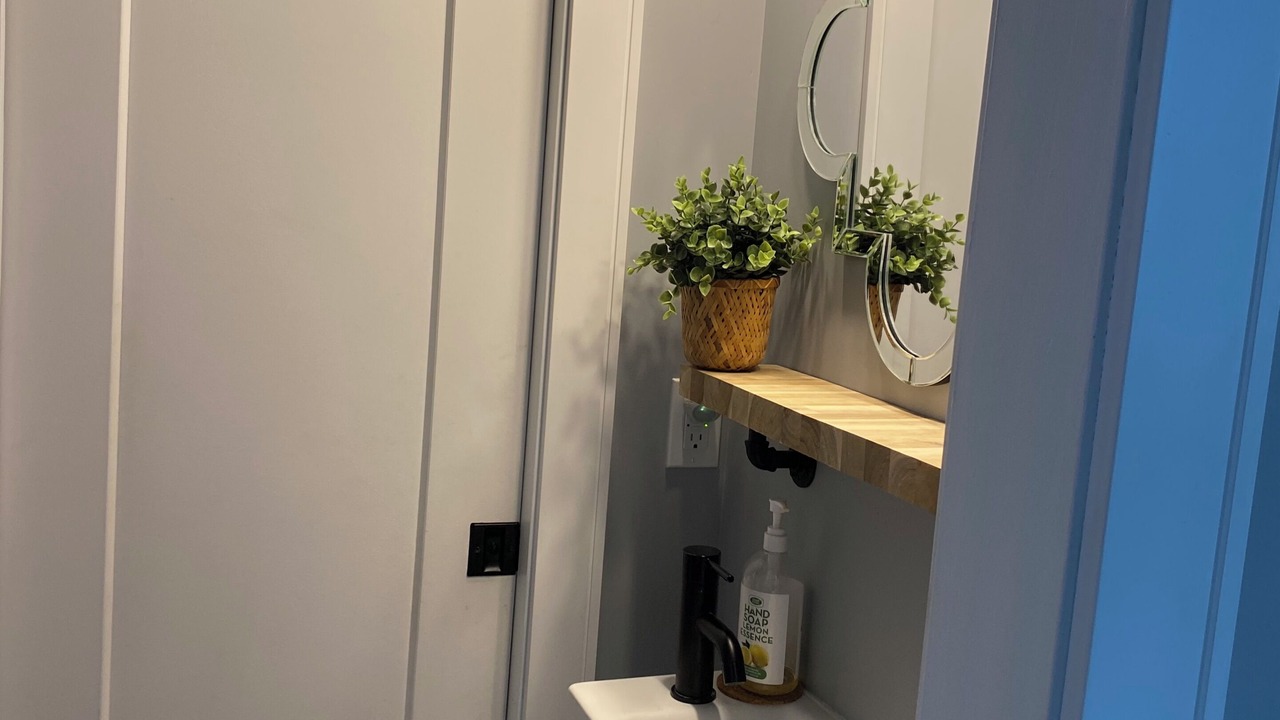 Photo of Bathroom in Lighthouse Cove