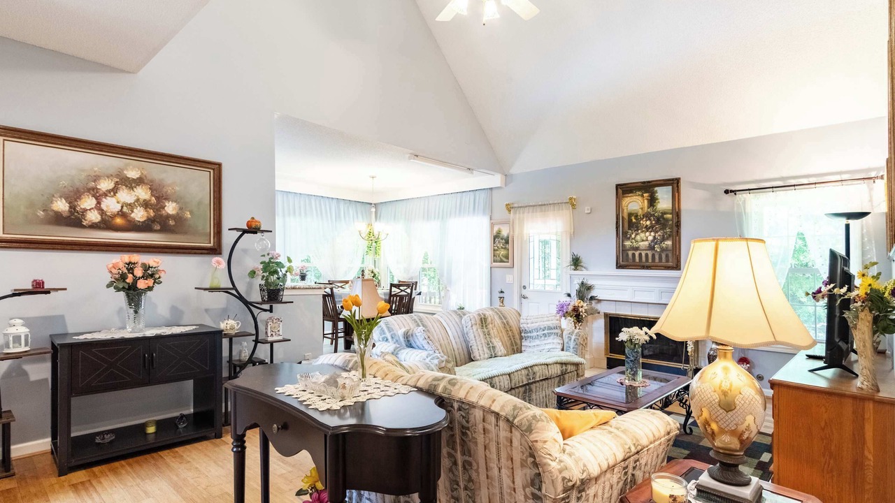 Photo of Livingroom in Mableton