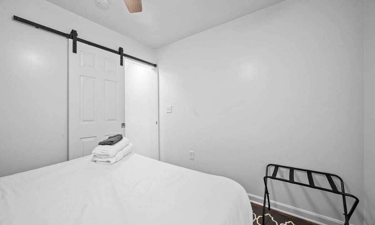 Photo of Bedroom in East Allegheny