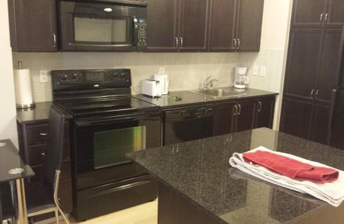 Downtown Mississauga Apartment | SPECTACULAR VIEW, 2 BEDROOMS FURNISHED CONDO and BEST LOCATION