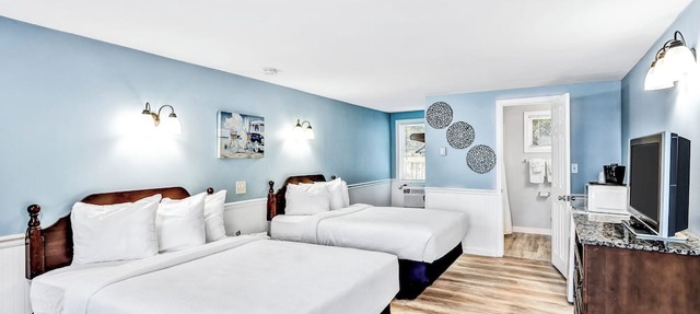 Ocean Breeze Motel in South Yarmouth