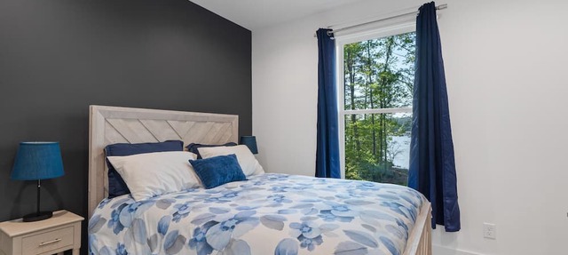 Lakefront Bliss - Fully Loaded in Eatonton