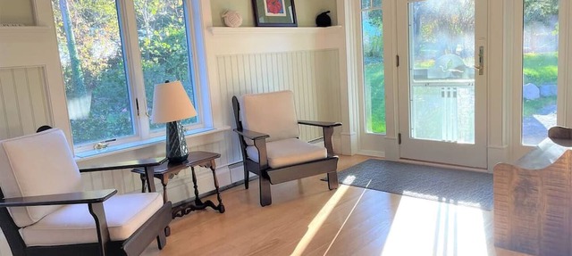 The Pet-Friendly Surf Shack Hideaway on the Cove in Eastham