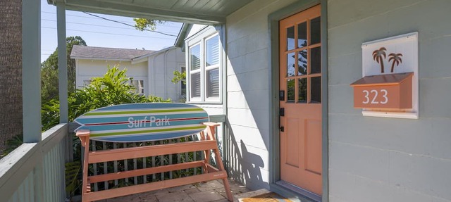 Surf Park House – Historic Jax Beach Home, 3 Blocks to Beach, Pet Friendly in Jacksonville Beach