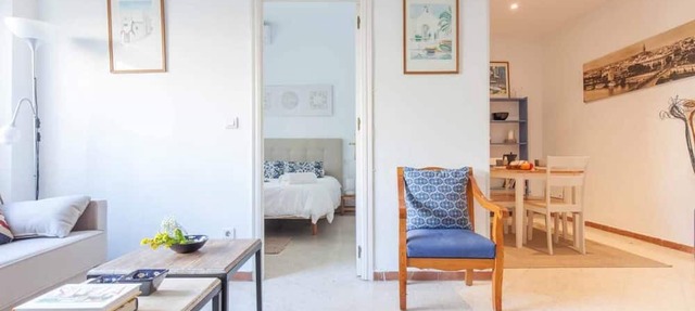 Chic & bright - Wifi/AC - Elegant apt. in El Salvador 1 BR! in Sevilla