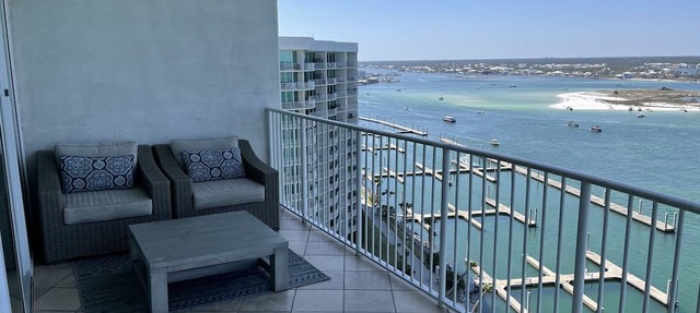 Renovated Caribe Penthouse 3/3 Sleeps 12 in Orange Beach