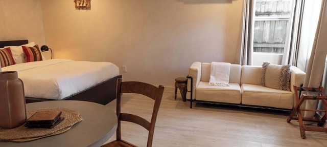 Spanish Tiny Home – Near Beach, Las Olas & Airport in Fort Lauderdale